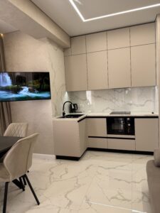 Миниатюра Кухня угловая современная с фасадами без ручек 4