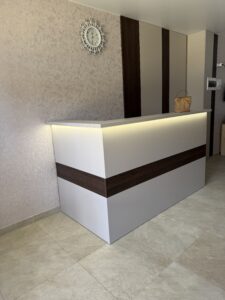 Миниатюра Стойка ресепшн 11