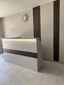 Миниатюра Стойка ресепшн 18