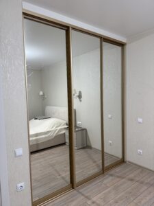 Миниатюра Гардероб Скрытый 4