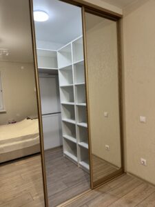 Миниатюра Гардероб Скрытый 12