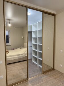 Миниатюра Гардероб Скрытый 19