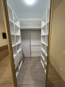 Миниатюра Гардероб Скрытый 21
