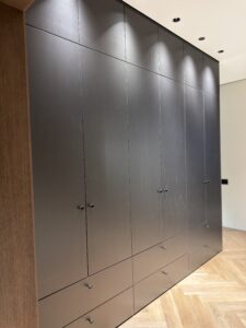 Миниатюра Шкаф-купе встроенный прямой матовый 8