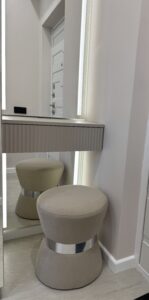 Миниатюра Шкаф-купе зеркальный с вертикальными ручками 11
