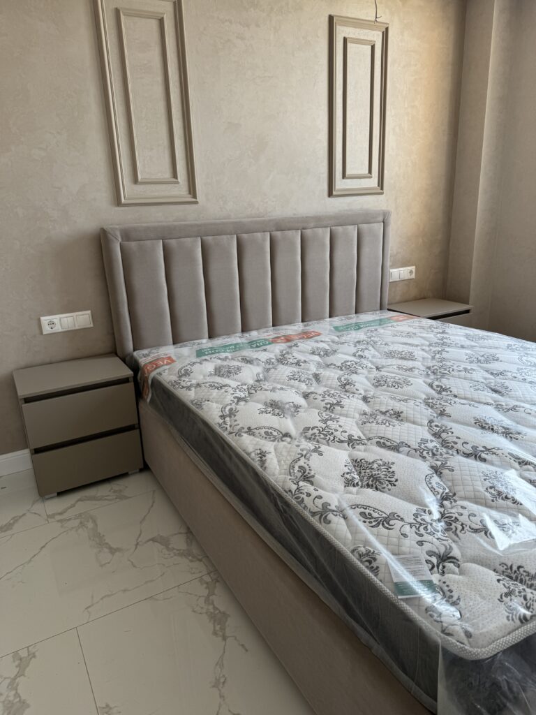 Миниатюра Кровать Бежевая 5